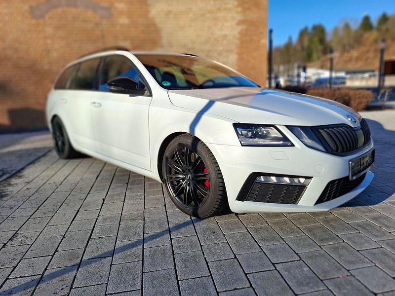 Gebraucht Skoda Octavia RS 230 PS (169 kW) 2018 Weiß Kombi