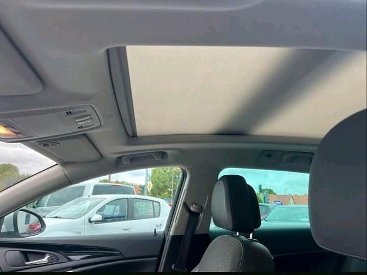 Gebraucht Opel Insignia Edition 220 PS (161 kW) 2011 Silber Kombi