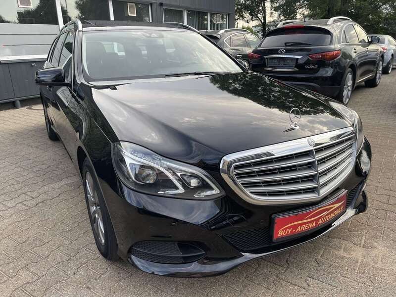 Schwarz unilack Gebraucht 2015 Mercedes E200 Kombi | 7.900 € (Superpreis) - Bild 1/4