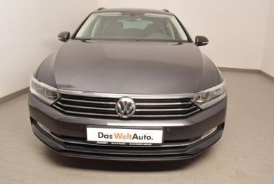 Gebraucht VW Passat Comfortline 150 PS (110 kW) 2018 Grau metallic Kombi