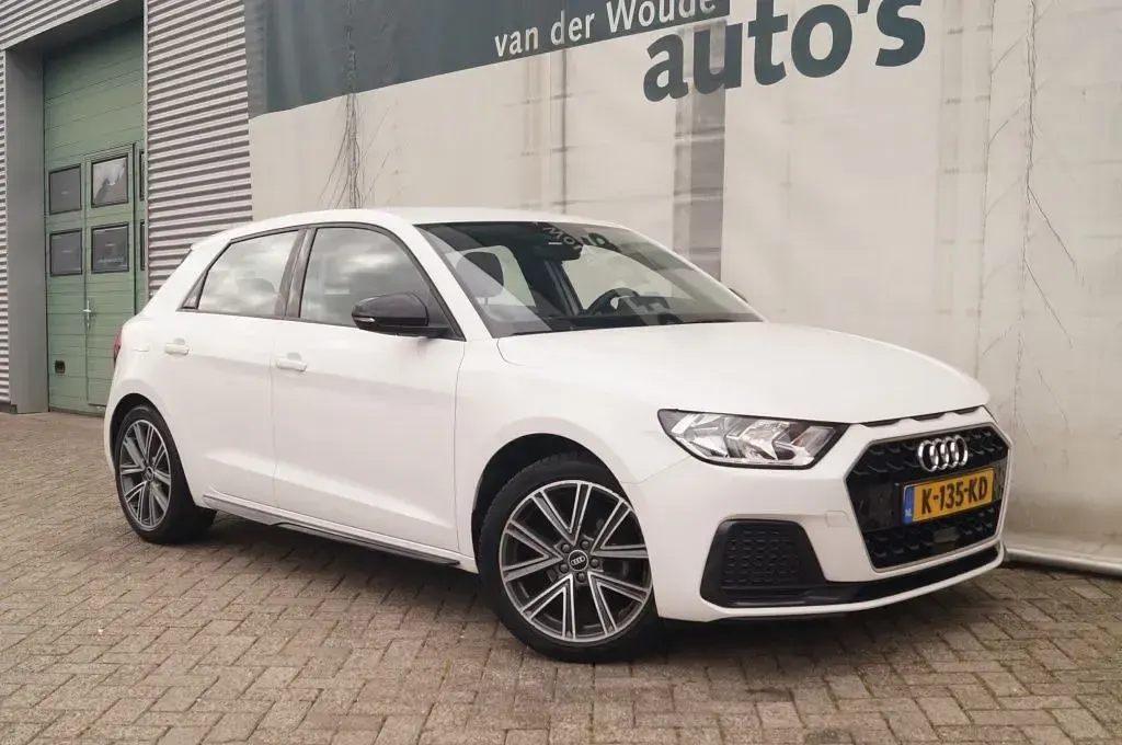 Gebraucht Audi A1 Sportback 95 PS (69 kW) 2021 Weiß Kleinwagen