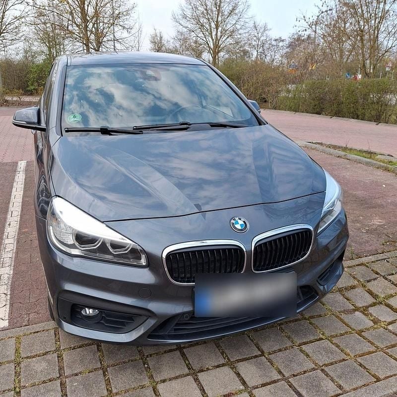 Gebraucht BMW 218 Active Tourer 150 PS (110 kW) 2015 Grau Van / Kleinbus