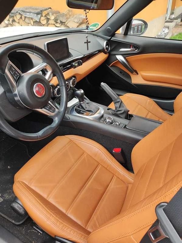 Gebraucht Fiat 124 Spider Lusso 140 PS (102 kW) 2017 Cabrio