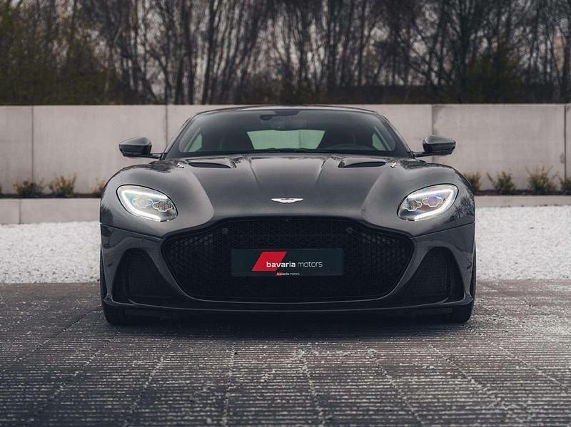 Gebraucht Aston Martin DBS 725 PS (533 kW) 2022 Silber