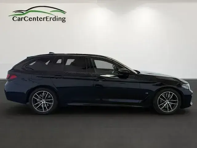 Gebraucht BMW 530 M Sport 286 PS (210 kW) 2021 Schwarz Limousine