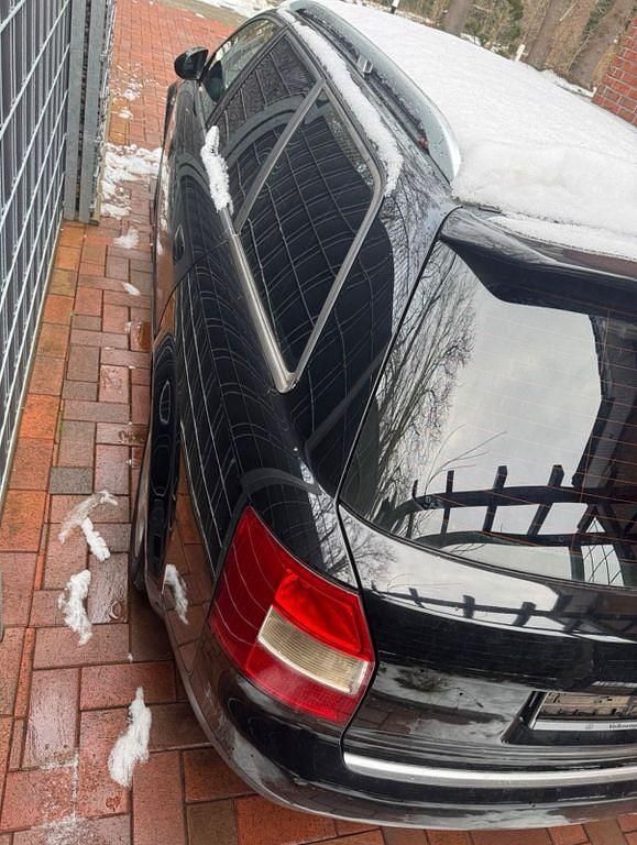 Gebraucht Audi A4 131 PS (96 kW) 2002 Schwarz Kombi