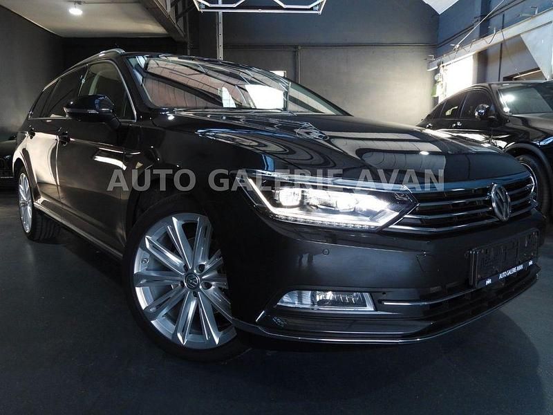 Gebraucht VW Passat Highline 150 PS (110 kW) 2019 Grau Kombi