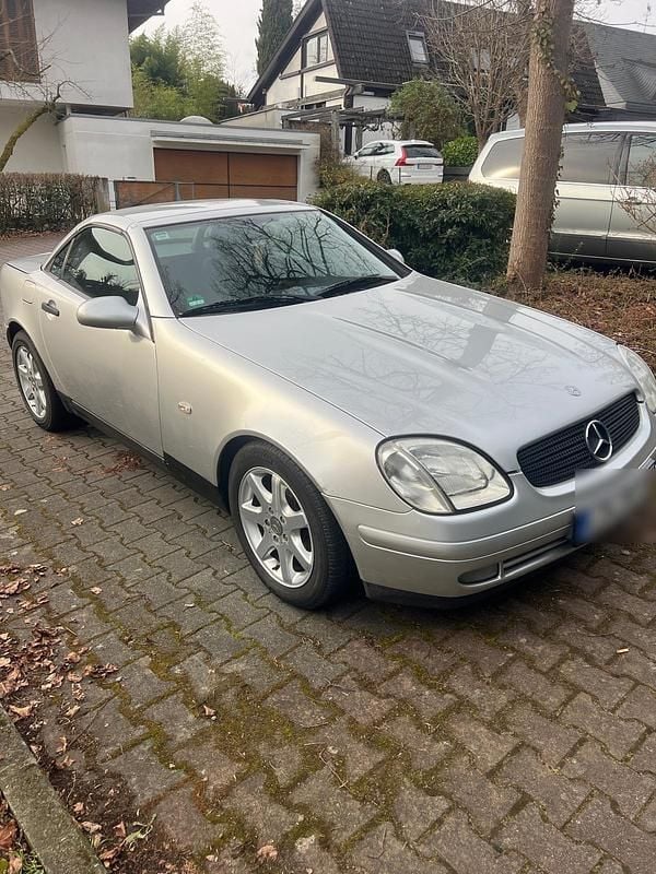 Silber Gebraucht 1999 Mercedes SLK200 Cabrio | 2.300 € - Bild 1/4