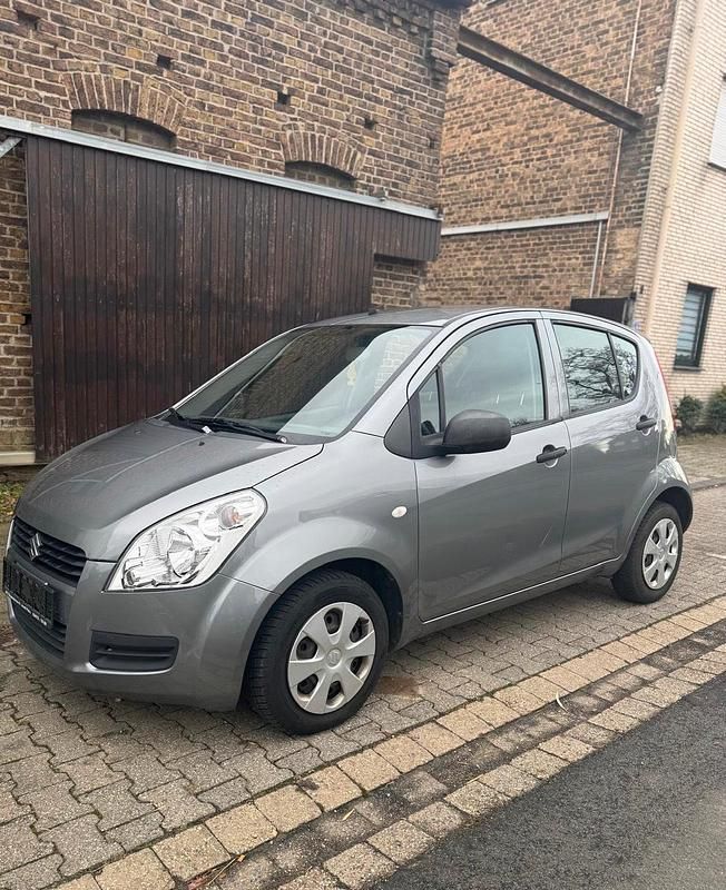 Silber Gebraucht 2009 Suzuki Splash Kleinwagen | 1.899 € (Guter Preis) - Bild 1/4