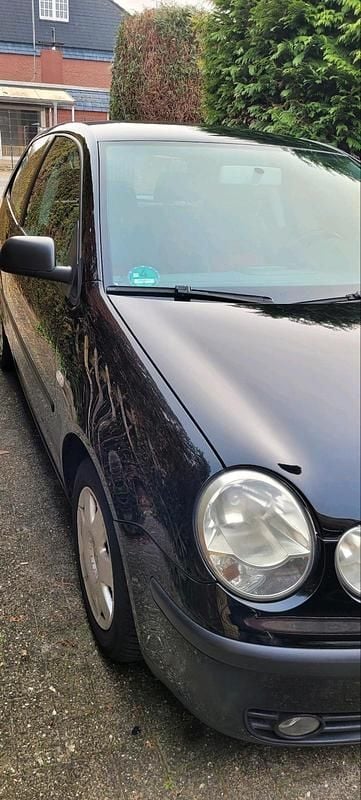 Gebraucht VW Polo 64 PS (47 kW) 2003 Schwarz Kleinwagen