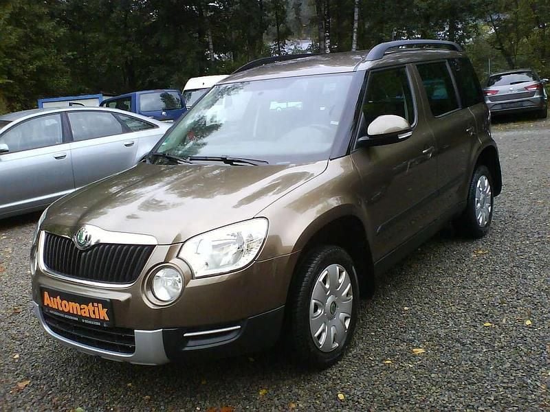 Matobraun metallic Gebraucht 2011 Skoda Yeti Plus Edition SUV | 4.600 € (Superpreis) - Bild 1/4