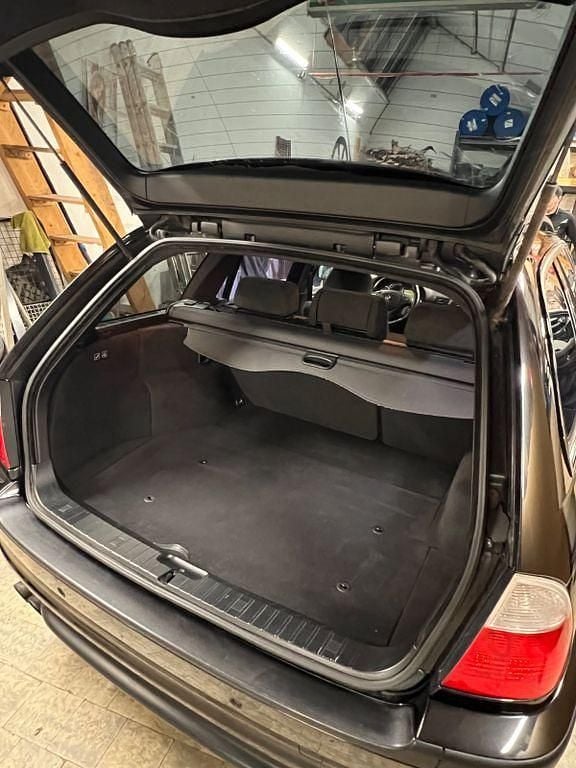 Gebraucht BMW 330 Performance 231 PS (169 kW) 2002 Schwarz Kombi