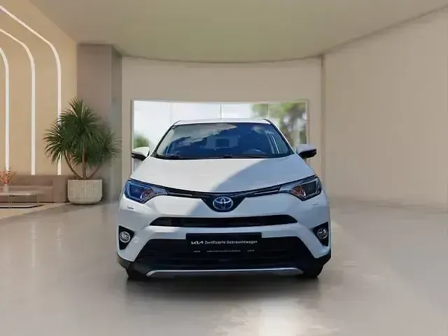 Gebraucht Toyota RAV4 Edition-S 155 PS (114 kW) 2017 Weiß SUV