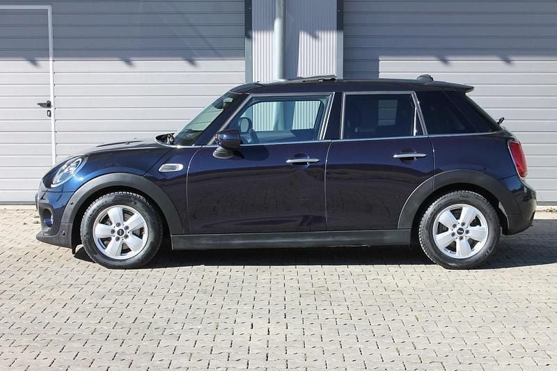 Gebraucht Mini Cooper 102 PS (75 kW) 2019 Blau Kleinwagen
