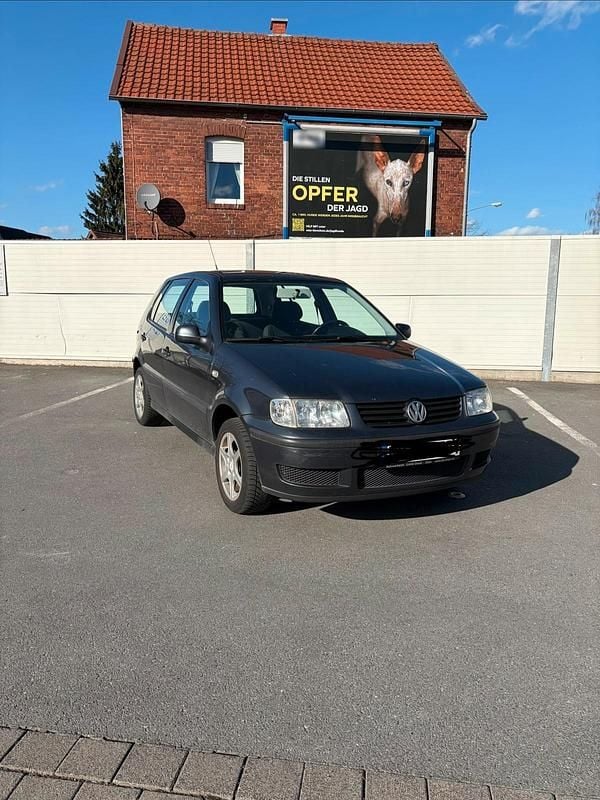 Gebraucht VW Polo 60 PS (44 kW) 2001 Grau Kleinwagen
