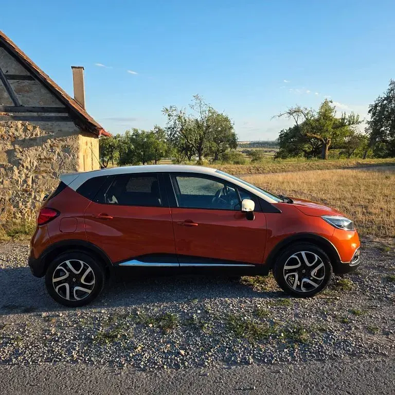 Gebraucht Renault Captur 90 PS (66 kW) 2015 Orange SUV