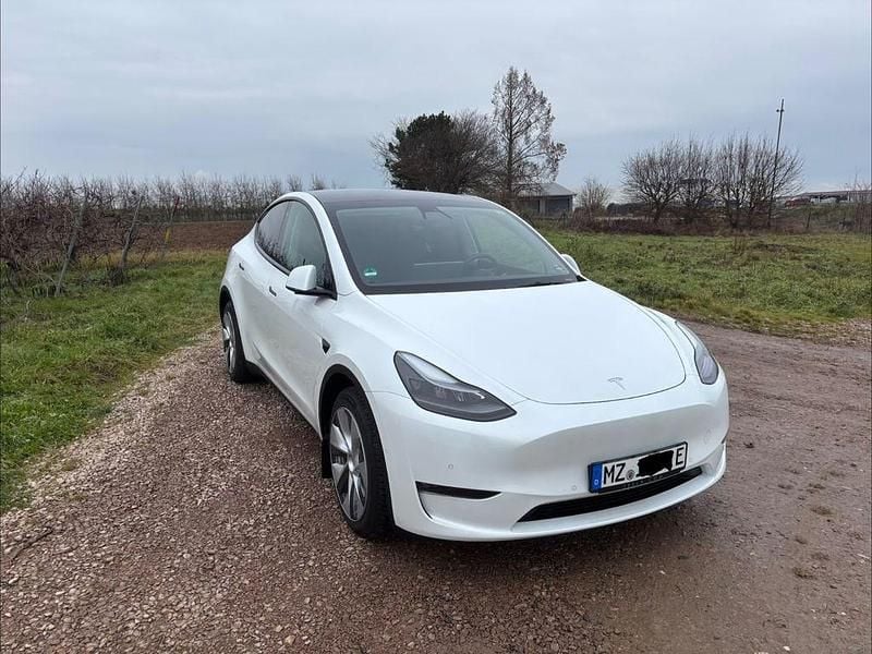 Gebraucht Tesla Model Y 274 kW (373 PS) 2022 Weiß SUV