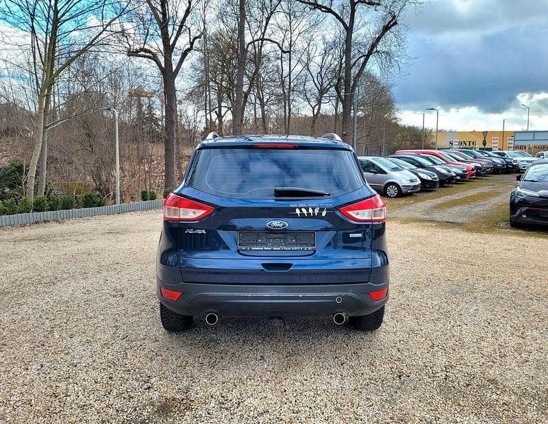 Gebraucht Ford Kuga Trend 150 PS (110 kW) 2015 Blau SUV