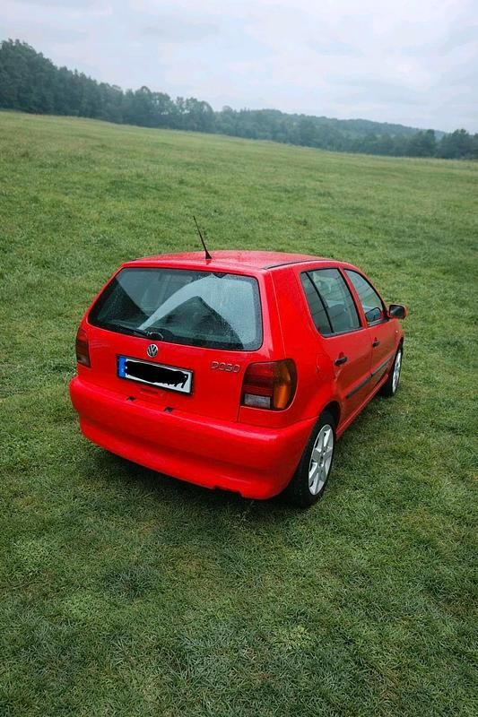 Gebraucht VW Polo 75 PS (55 kW) 1999 Rot Kleinwagen
