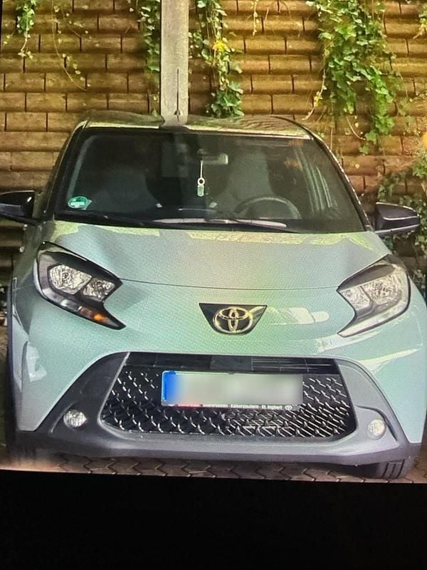Andere farben Gebraucht 2025 Toyota Aygo X SUV | 20.000 € (Teuer) - Bild 1/4