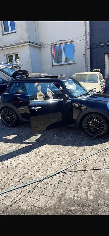 Schwarz Gebraucht 2010 Mini Cooper S Coupé Coupé | 7.600 € - Bild 1/4