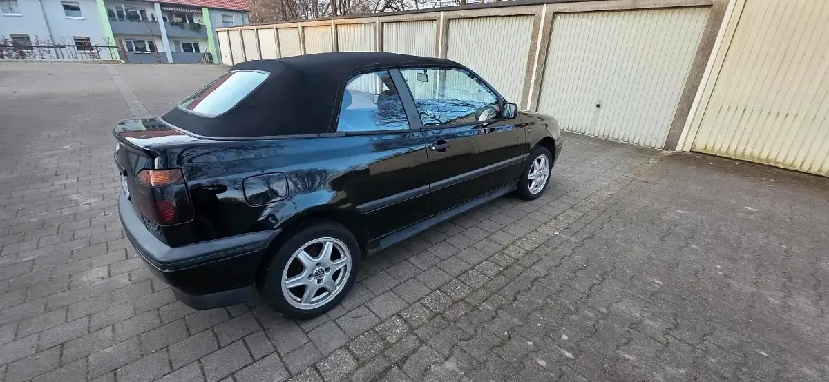Brugt VW Golf Cabriolet 90 HK (66 kW) 1993 Sort Cabriolet