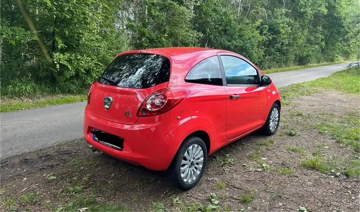 Gebraucht Ford Ka Trend 69 PS (50 kW) 2011 Rot Kleinwagen