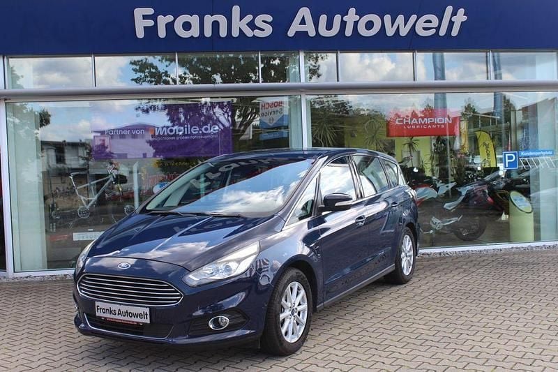 Blau Gebraucht 2016 Ford S-MAX Titanium Van / Kleinbus | 8.600 € (Superpreis) - Bild 1/4