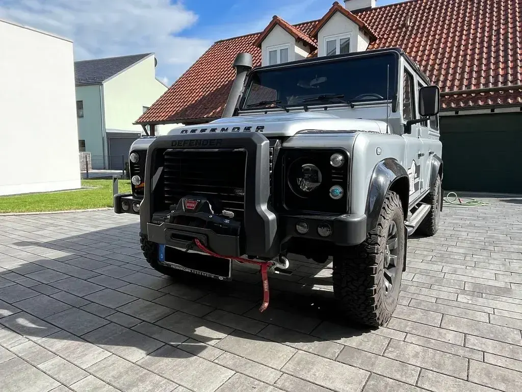 Gebraucht Land Rover Defender SE 122 PS (89 kW) 2016 Silber SUV