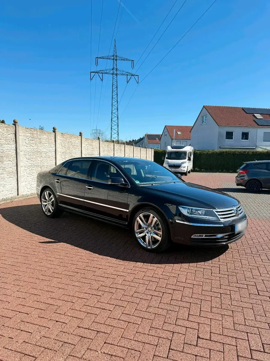 Usata VW Phaeton 240 CV (176 kW) 2011 Nero Berlina