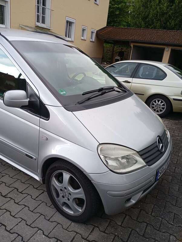 Grau Gebraucht 2002 Mercedes Vaneo Van / Kleinbus | 2.100 € (Guter Preis) - Bild 1/4