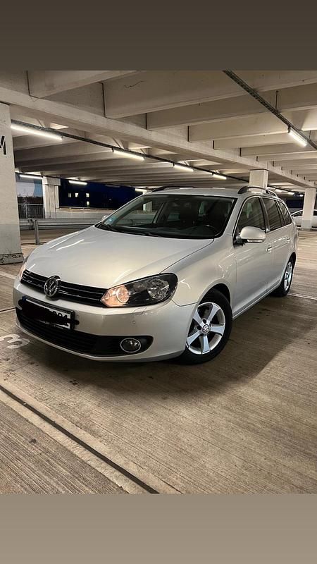 Gebraucht VW Golf VI 122 PS (89 kW) 2010 Silber Kleinwagen