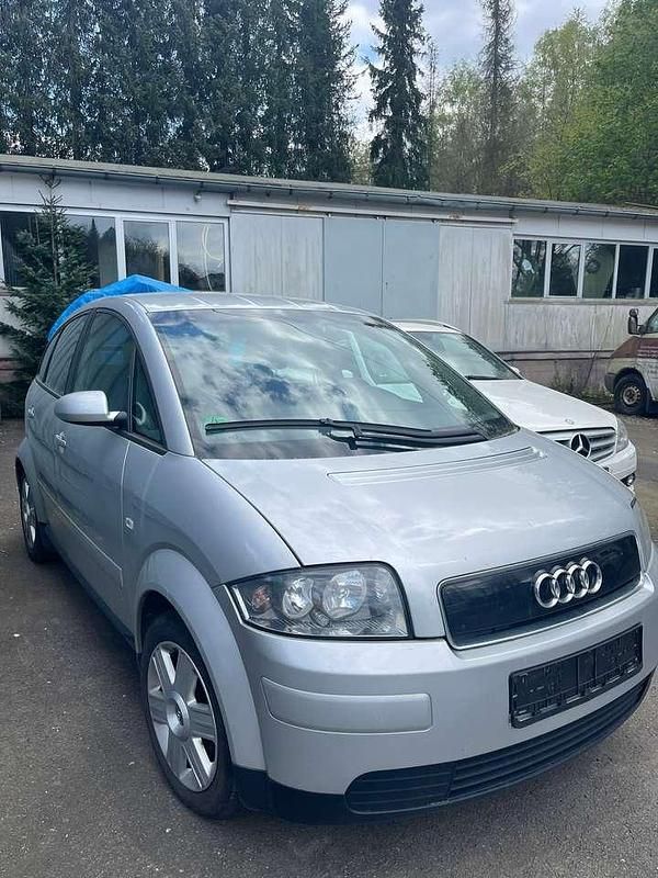 Silber Gebraucht 2002 Audi A2 Kleinwagen | 850 € (Superpreis) - Bild 1/4
