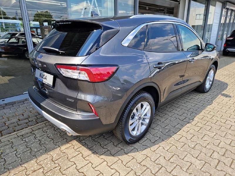 Gebraucht Ford Kuga Titanium 152 PS (111 kW) 2024 Grau SUV