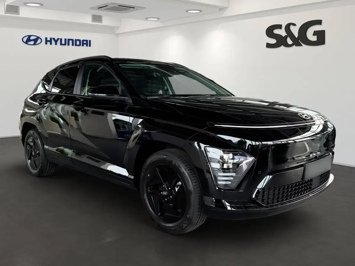 Neu Hyundai Kona Trend 113 kW (154 PS) 2026 Schwarz SUV
