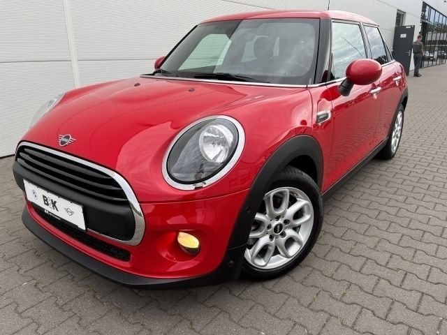 Gebraucht Mini ONE 102 PS (75 kW) 2018 Chili red Kleinwagen