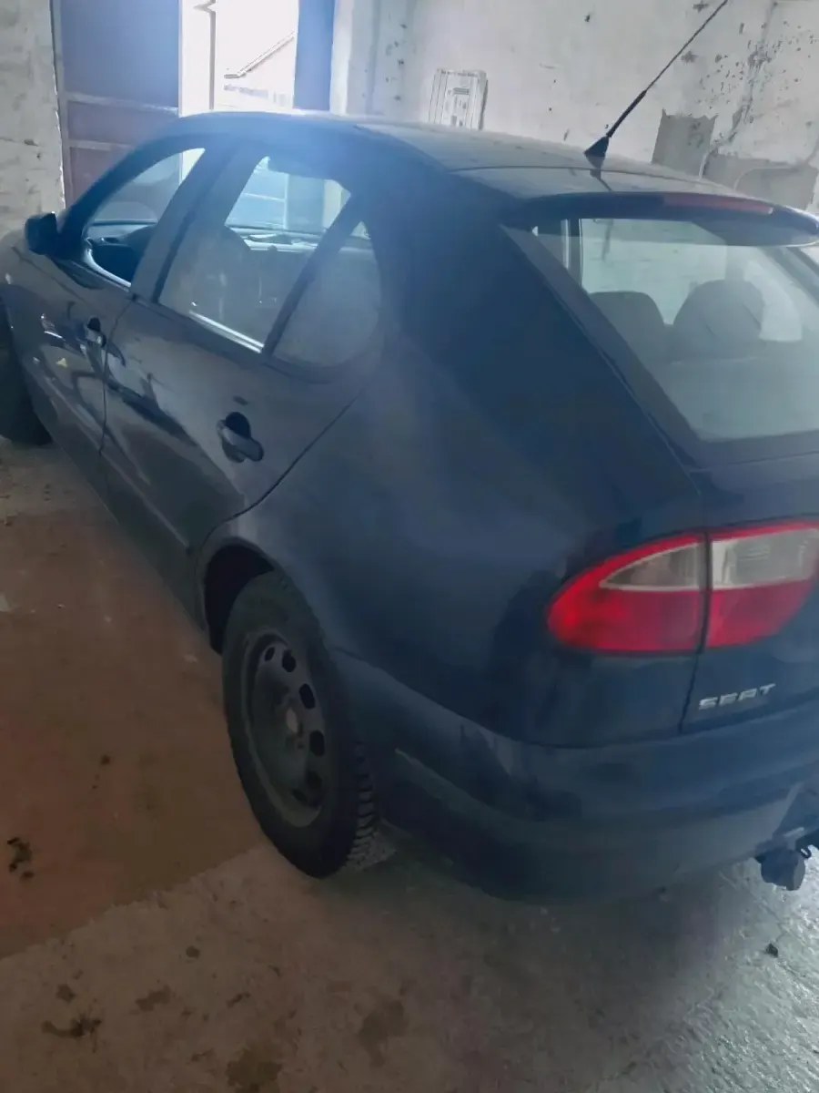 Usata Seat Leon 90 CV (66 kW) 2002 Utilitaria