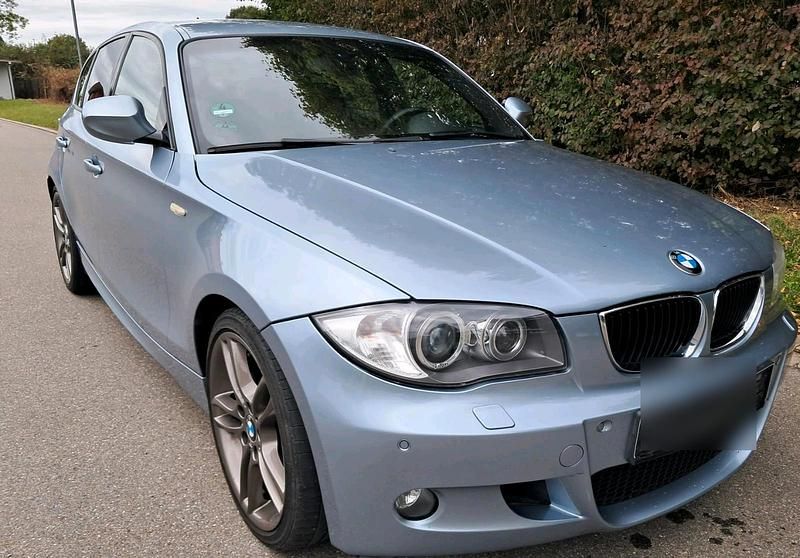 Blau Gebraucht 2011 BMW 118 M Sport Kleinwagen | 6.400 € (Superpreis) - Bild 1/4