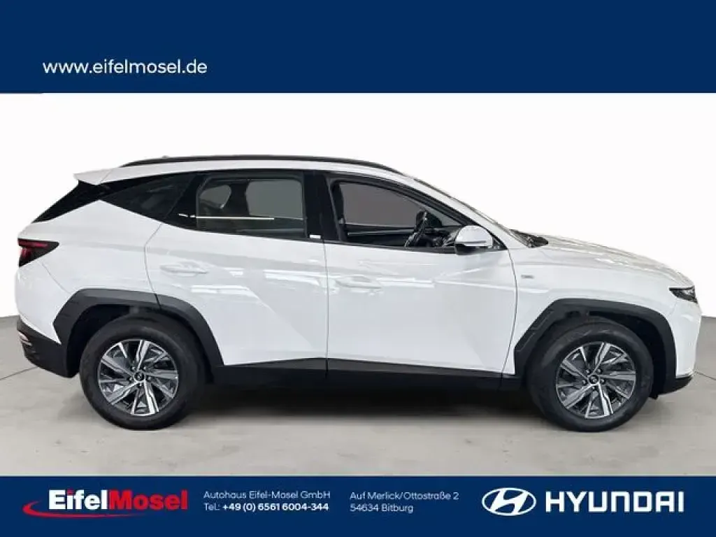 Gebraucht Hyundai Tucson Select 150 PS (110 kW) 2021 Weiß SUV