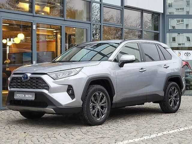 Gebraucht Toyota RAV4 Hybrid Team 218 PS (160 kW) 2024 Silber SUV