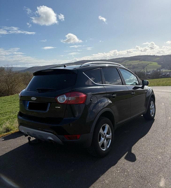 Używany Ford Kuga 135 KM (99 kW) 2009 Czarny SUV