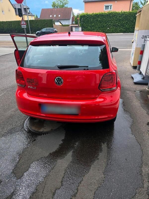Rot Gebraucht 2010 VW Polo Kleinwagen | 3.200 € (Guter Preis) - Bild 1/4