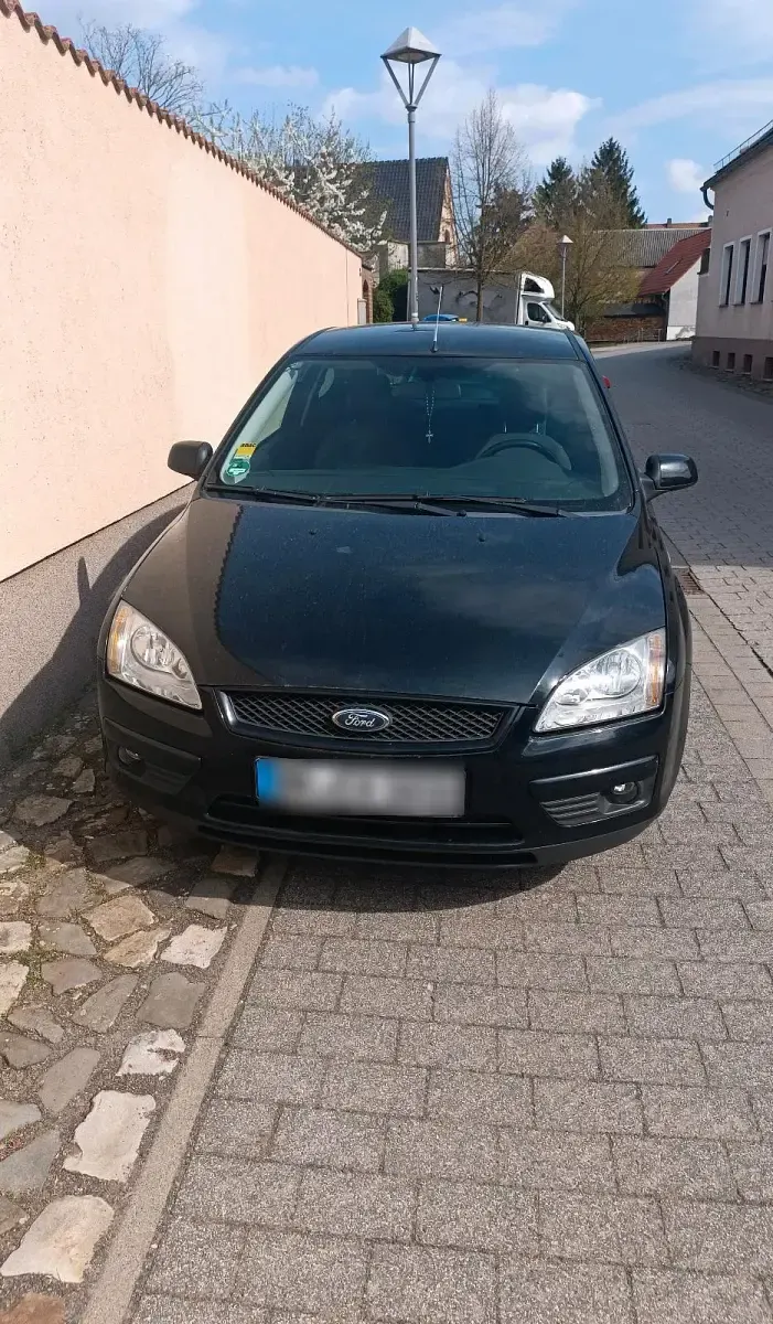 Gebraucht Ford Focus 116 PS (85 kW) 2006 Schwarz Coupé