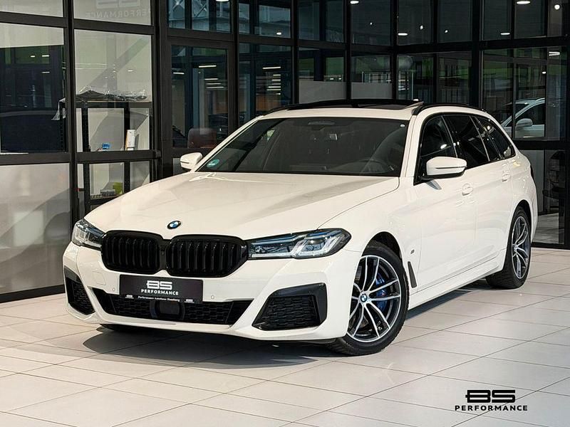 Weiß Gebraucht 2020 BMW 530 M Sport Kombi | 33.990 € (Etwas zu teuer) - Bild 1/4