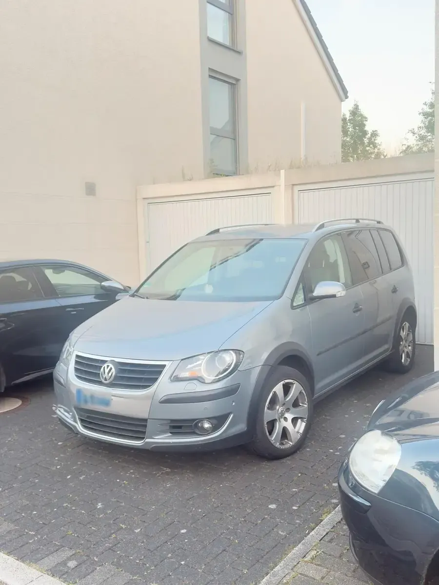 Gebraucht VW Touran Cross 140 PS (102 kW) 2008 Silber Van / Kleinbus