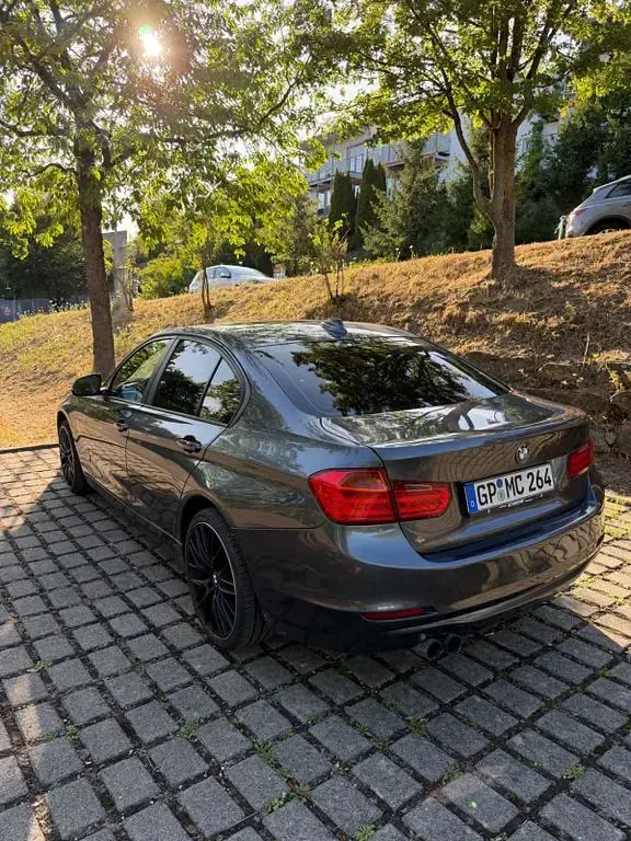 Gebraucht BMW 328 245 PS (180 kW) 2013 Grau Limousine