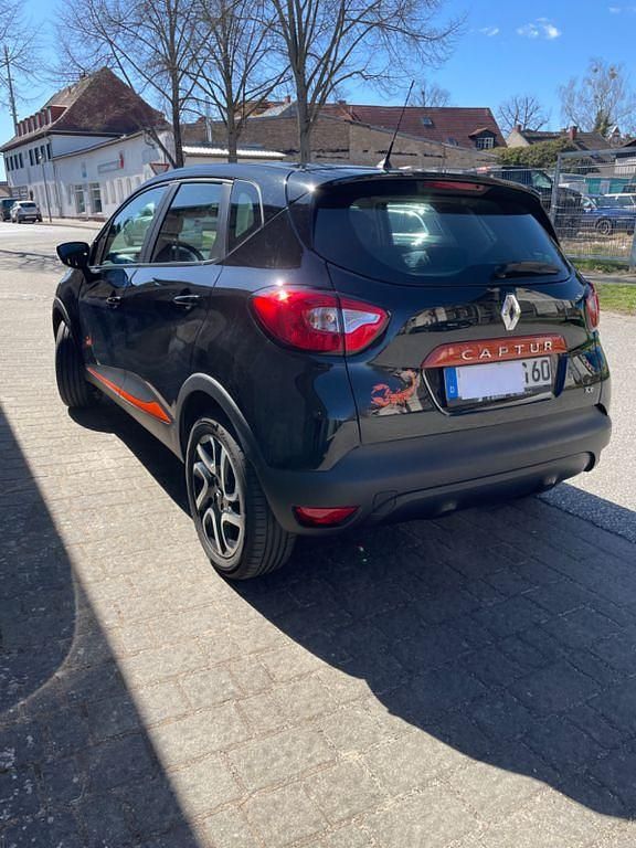 Gebraucht Renault Captur 90 PS (66 kW) 2013 Schwarz SUV