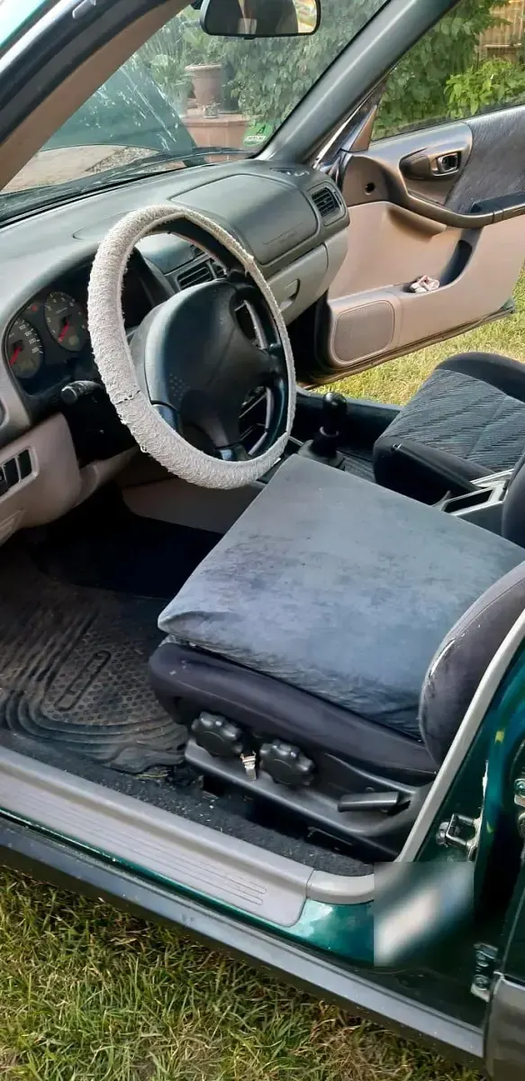 Gebraucht Subaru Forester 125 PS (91 kW) 2000 Grün SUV