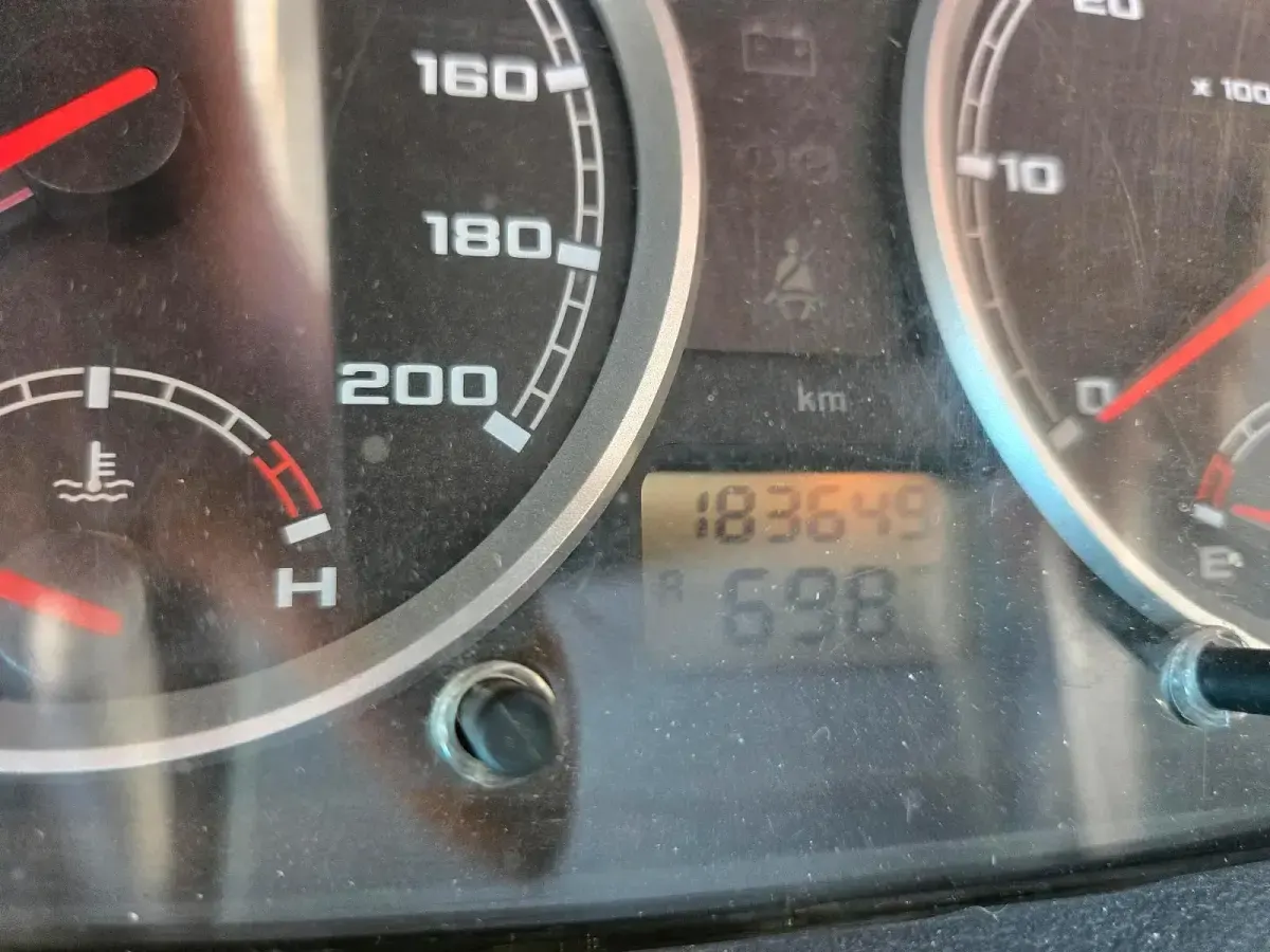 Gebraucht Tata Xenon 140 PS (102 kW) 2010 Weiß Pickup