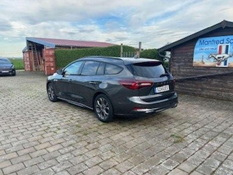 Neu Ford Focus ST-Line X 155 PS (114 kW) 2025 Magneticgrau Kombi